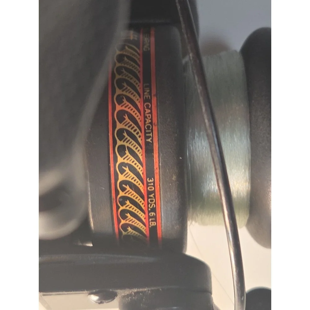 Zebco Pro‎ Staff 20 Graphite Spinning Fishing Reel Spring Loaded Read Drag